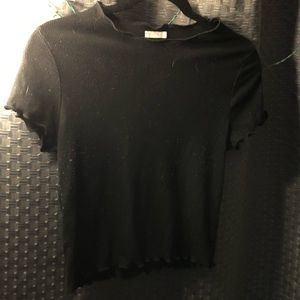 Black ribbed crop tee
